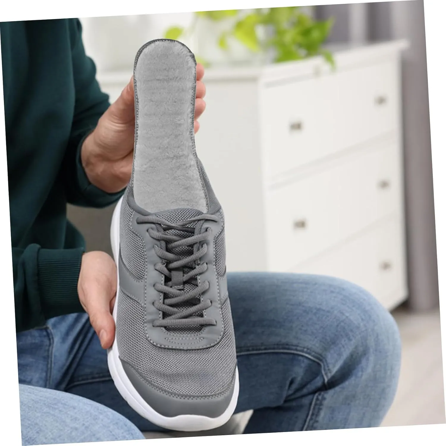 4 Pairs Warm Plush Insoles for Winter Thickened Boot Liners for Women Nonslip Design for Rain Boots
