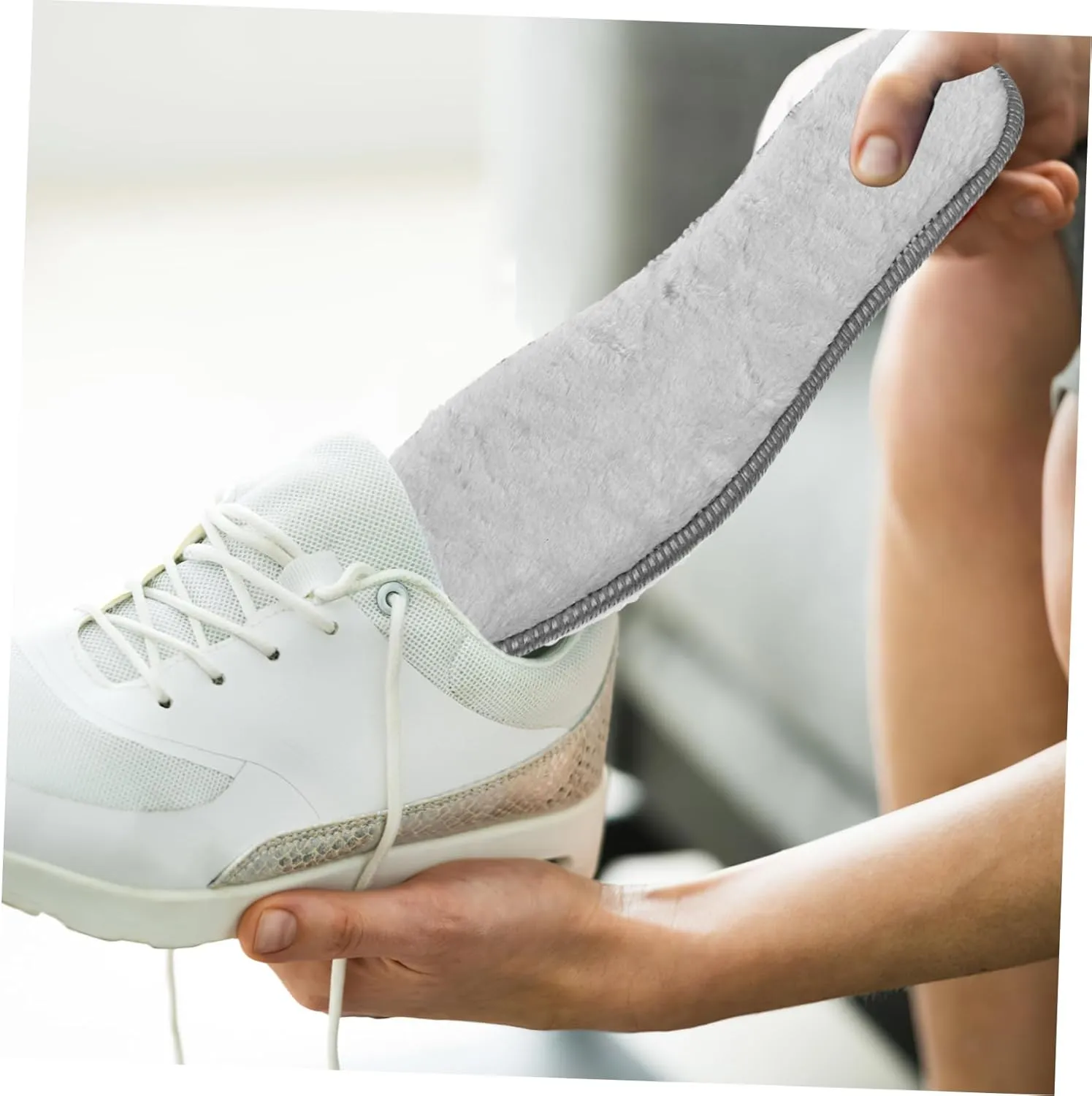 4 Pairs Warm Plush Insoles for Winter Thickened Boot Liners for Women Nonslip Design for Rain Boots