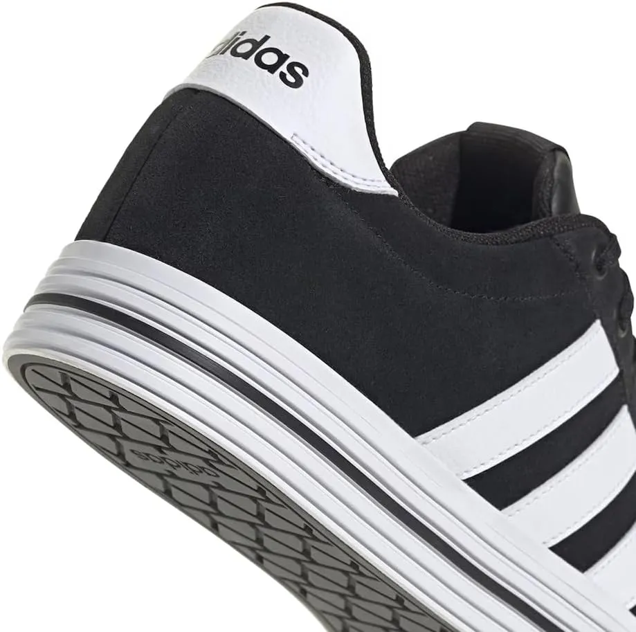 adidas Men's Daily 4.0 Sneaker