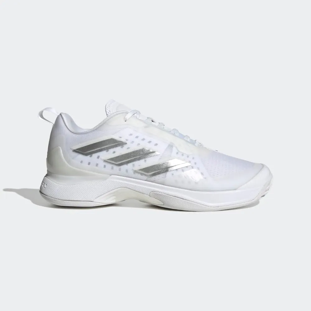 adidas Women's Avacourt Tennis Shoe