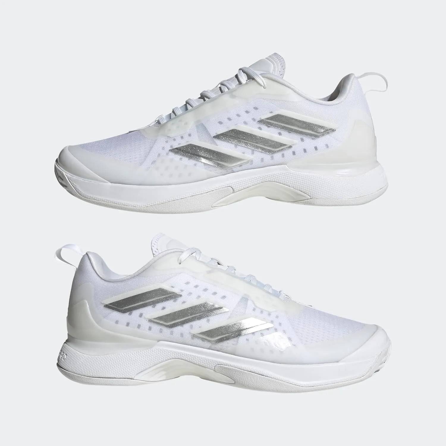 adidas Women's Avacourt Tennis Shoe