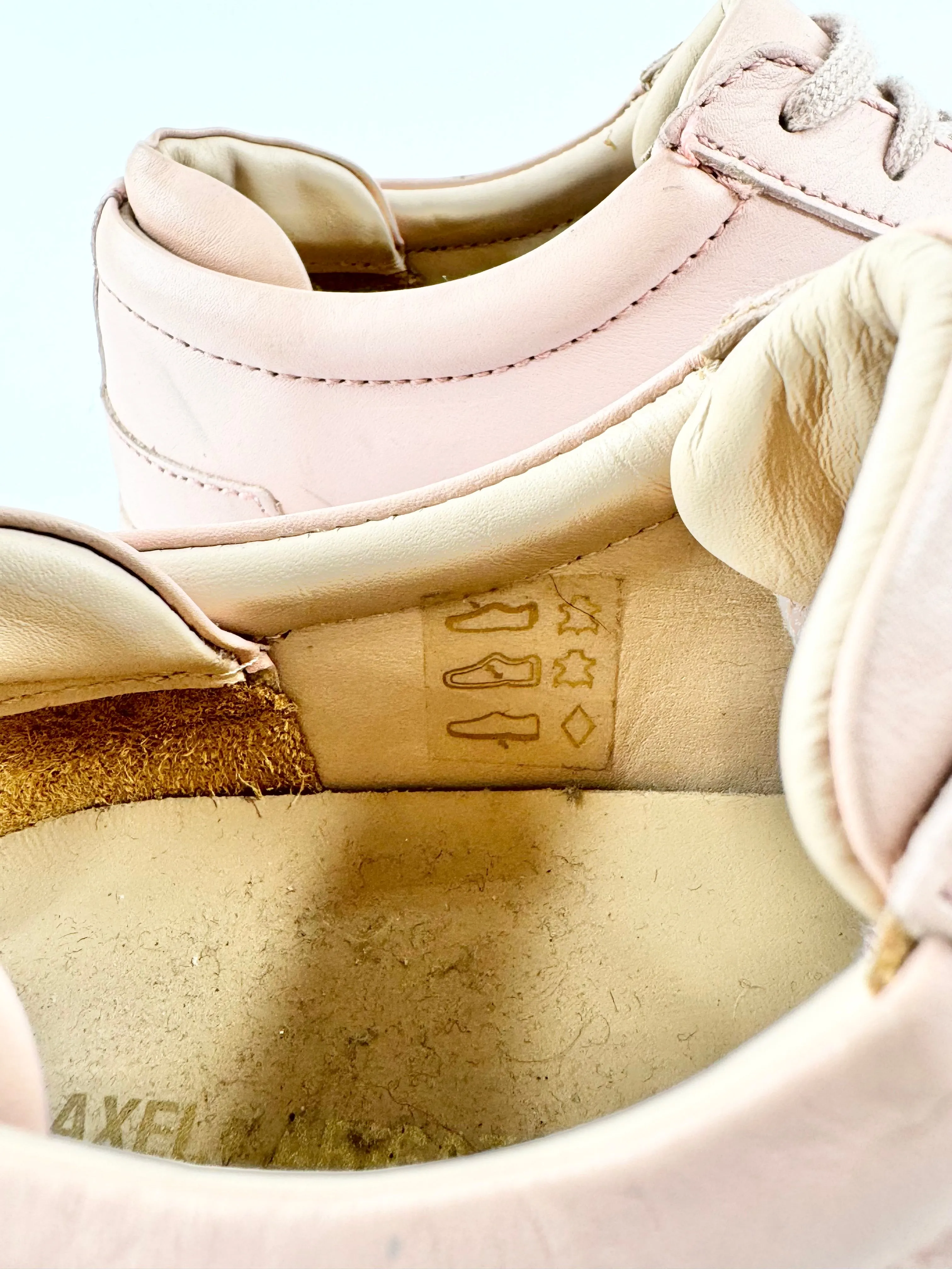 Axel Arigato Shell Pink Leather Sneakers - EU39