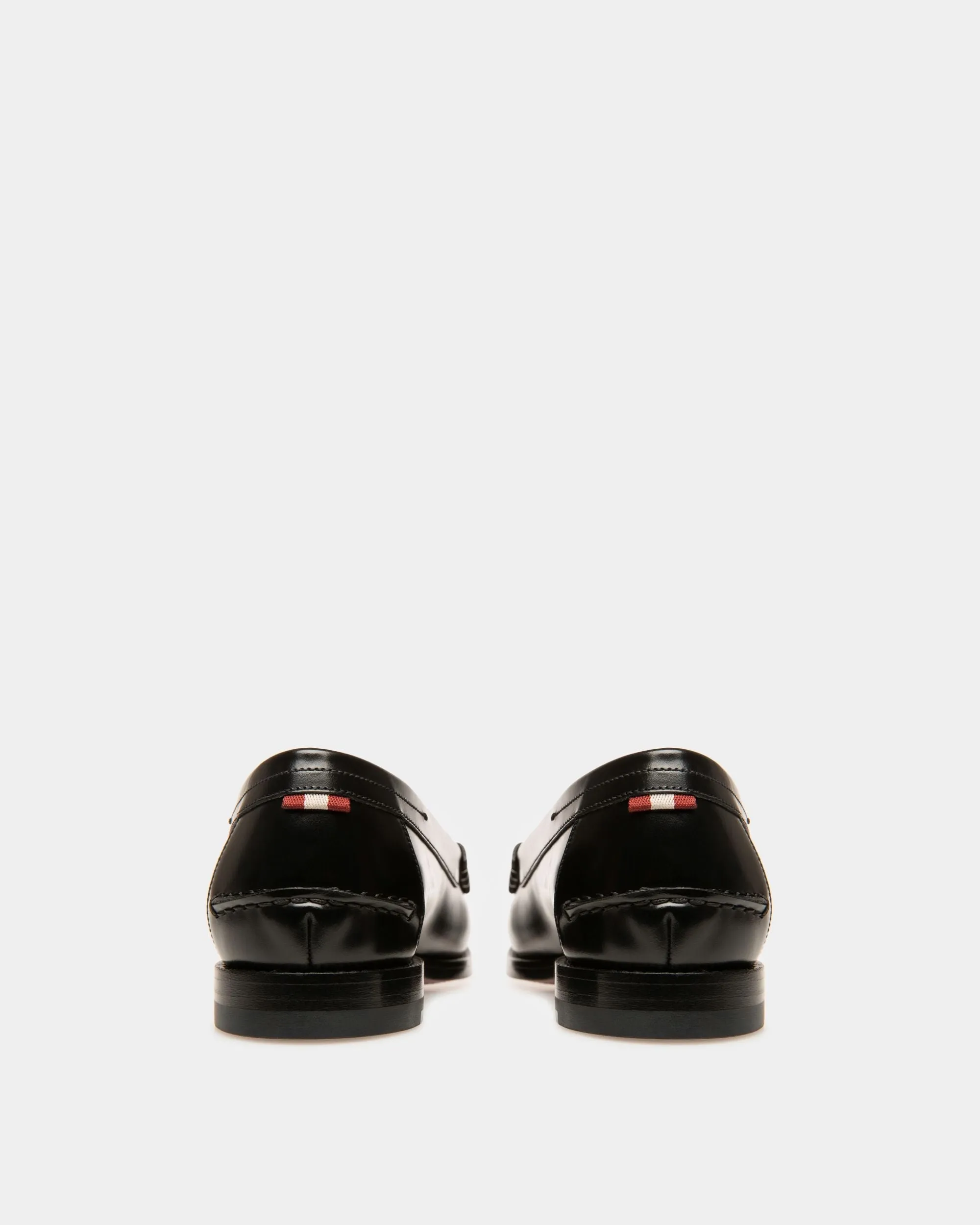 Coelo Leather Moccasins In Black