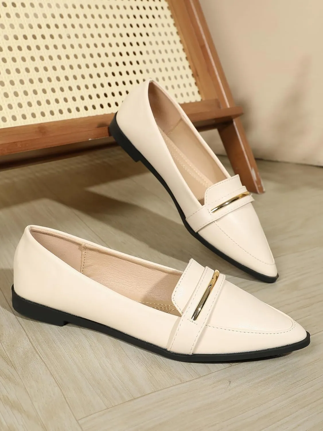 Comfortable Leather Suede Slip On Loafer Flats for Women Casual Work Flat Shoes Women's Pointed Toe Penny Loafers Office Driving Ballet Flats