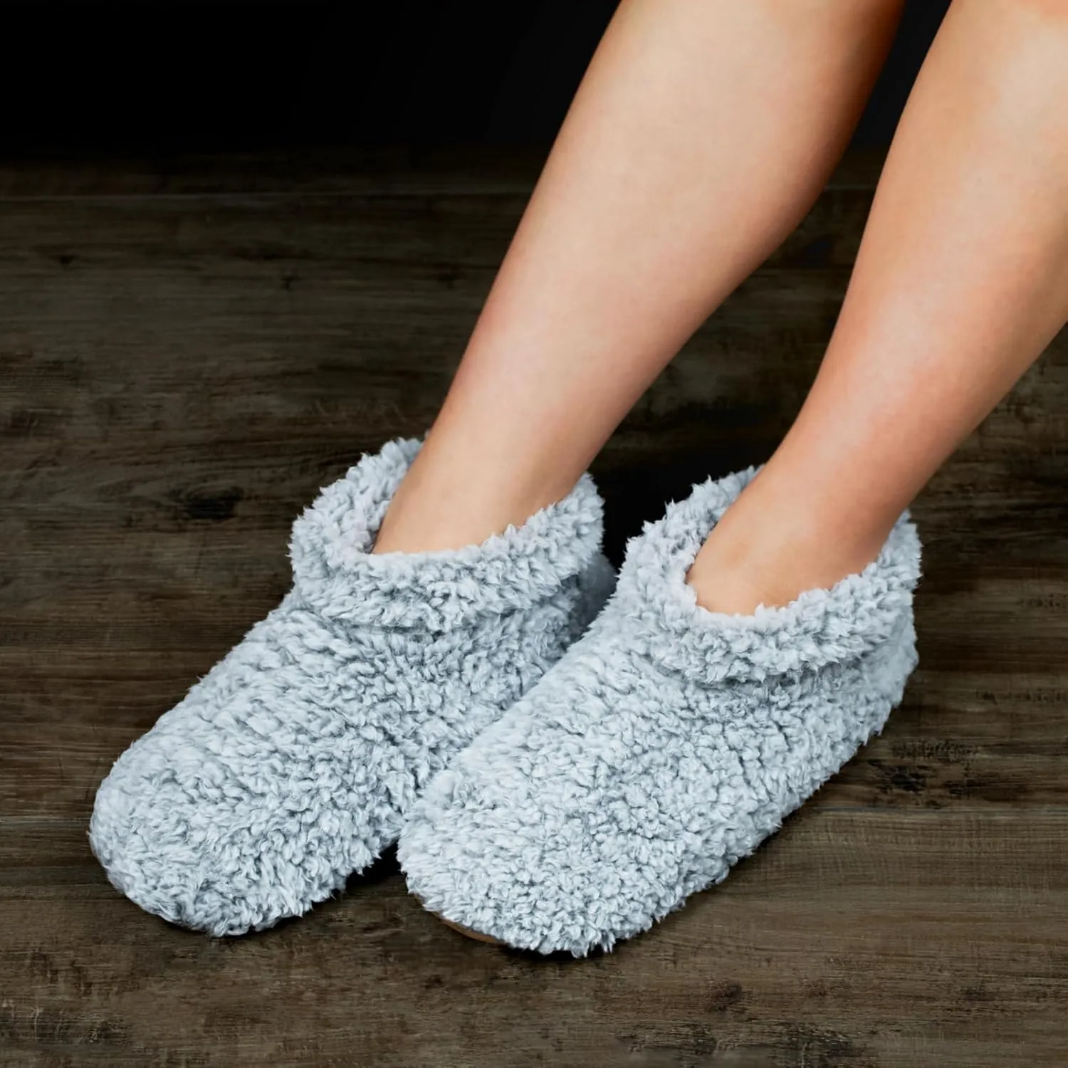 Cozylook Fuzzy Slippers for Women Indoor, Warm Bedroom Slip On Shoes, Winter Fluffy House Socks with Grippers, Cozy Christmas Gifts Unique