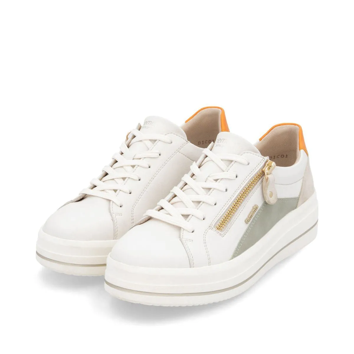 D1C01 White Sneaker