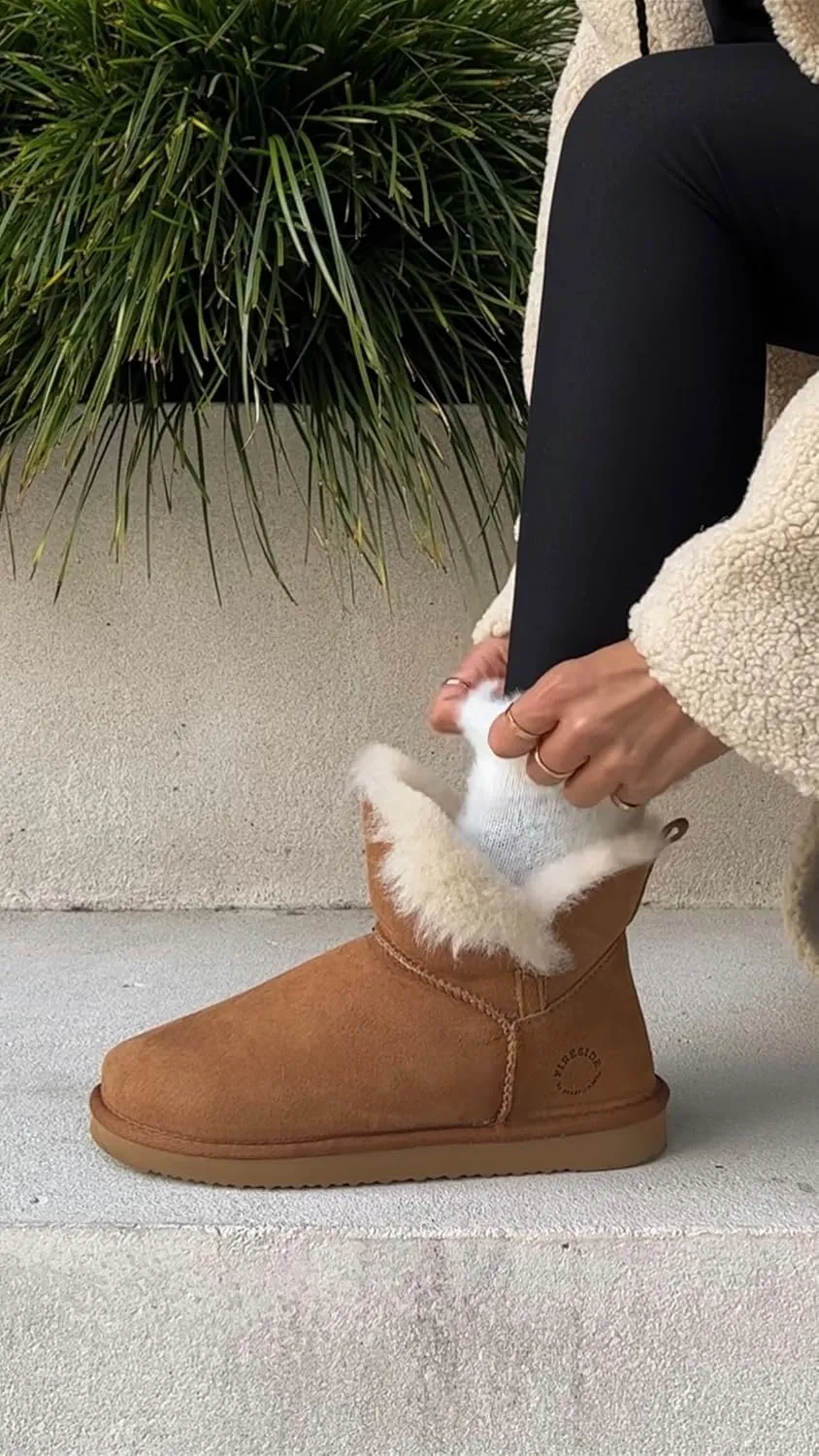 Dearfoams Women's Fireside Genuine Shearling Water Resistant Indoor/Outdoor Foldover Boot