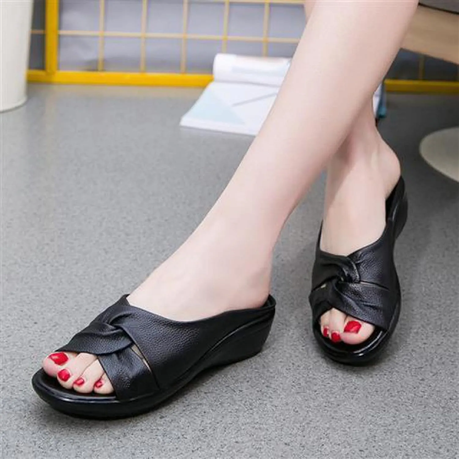 Genuine Leather Orthopedic Walking Wedge Sandals for Women Fashion Lace-up Fish Mouth Slip On Platform Slippers with Comfortable Arch Support