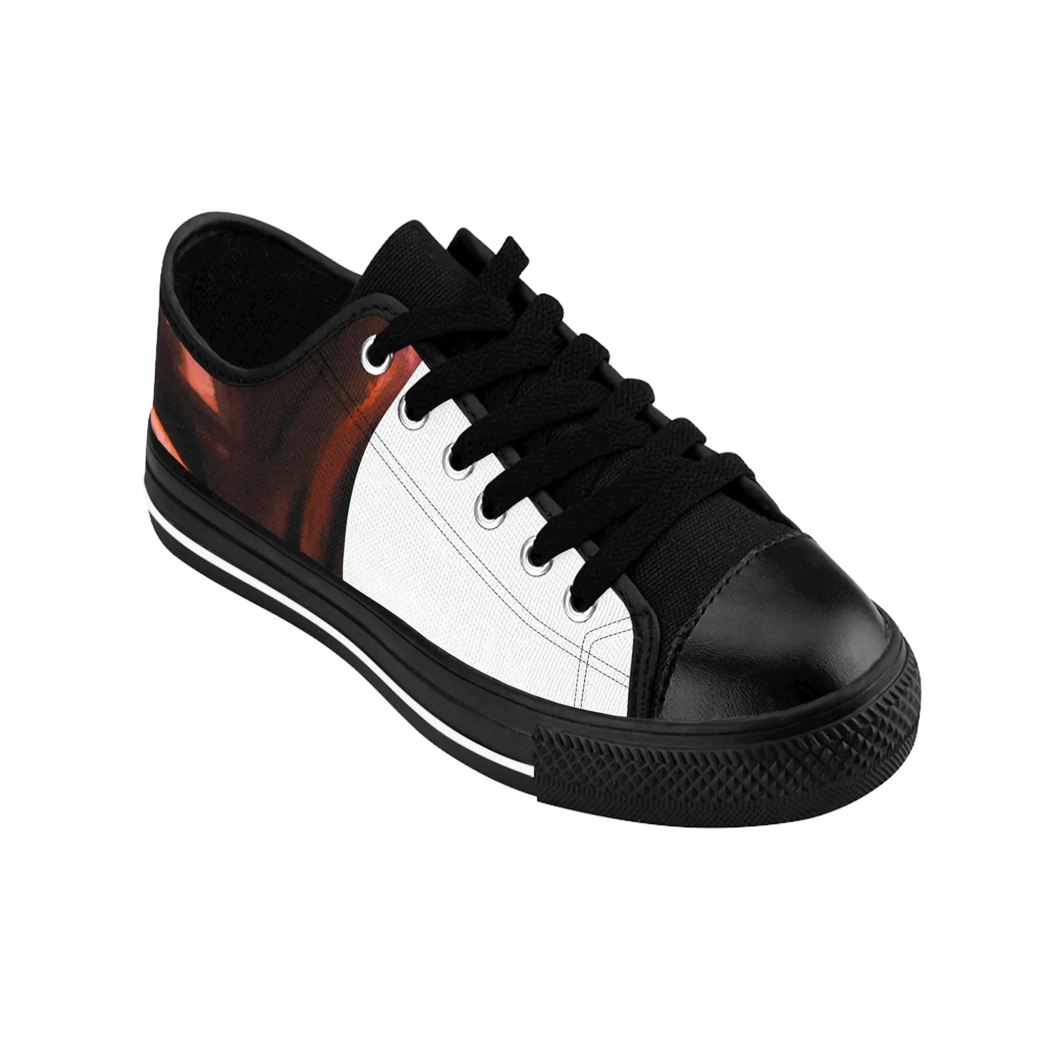 Gertrudita of Madrid. Gertrudita was a female shoe designer from Madrid, Spain even in the 16th century. She was known for making handmade, exquisite shoes for the Spanish upper class. Her signature style-low top