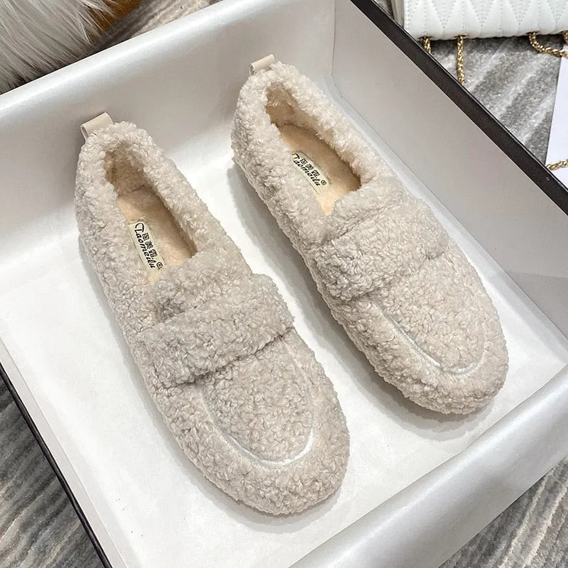 Ilona™ Velvet Slipper