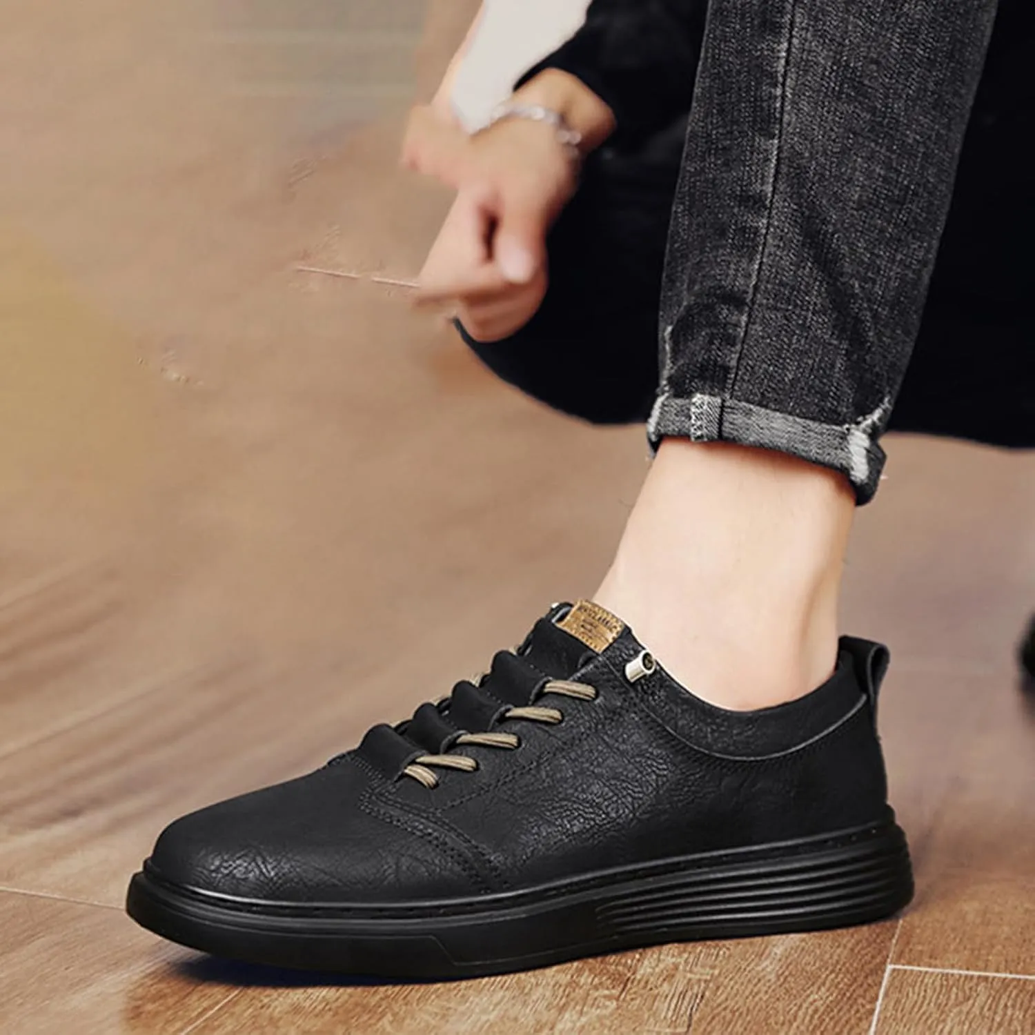 Men's Leather Fashion Sneakers Low Top Lace Up Round-Toe Waterproof Casual Sneake Retro Comfortable Business Oxford Dress Shoes