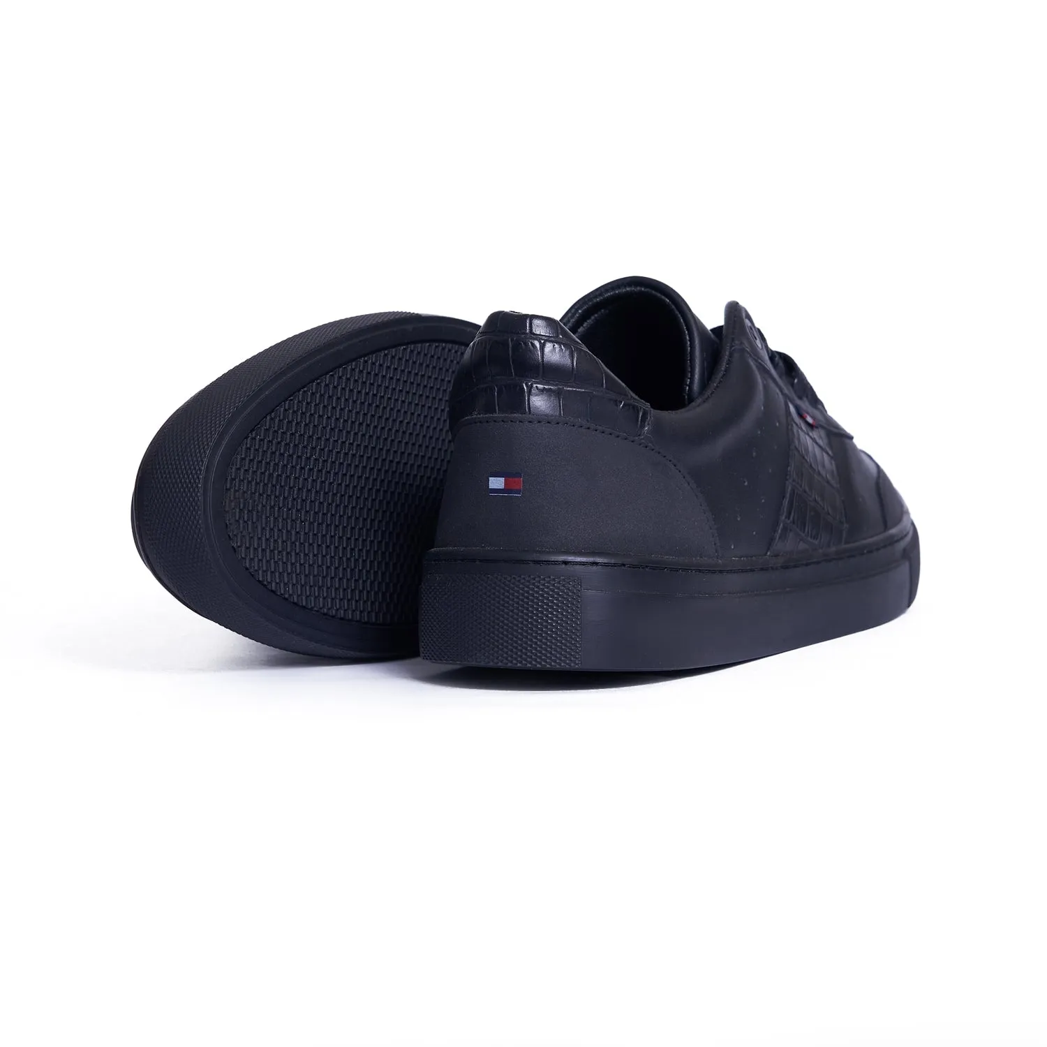 Men's Slip-ins Men's Sleek and Stylish Sneaker - Black Color Model V762L