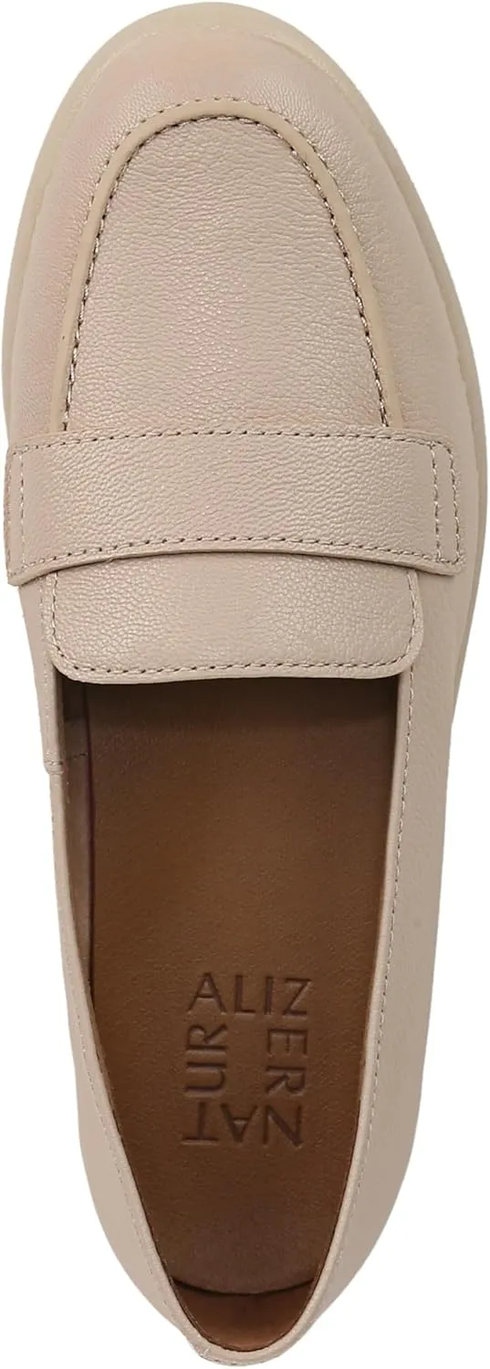 Naturalizer Women's Karis Loafer Flat