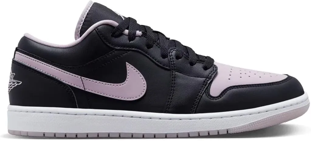 NIKE Men's Basketball Shoe