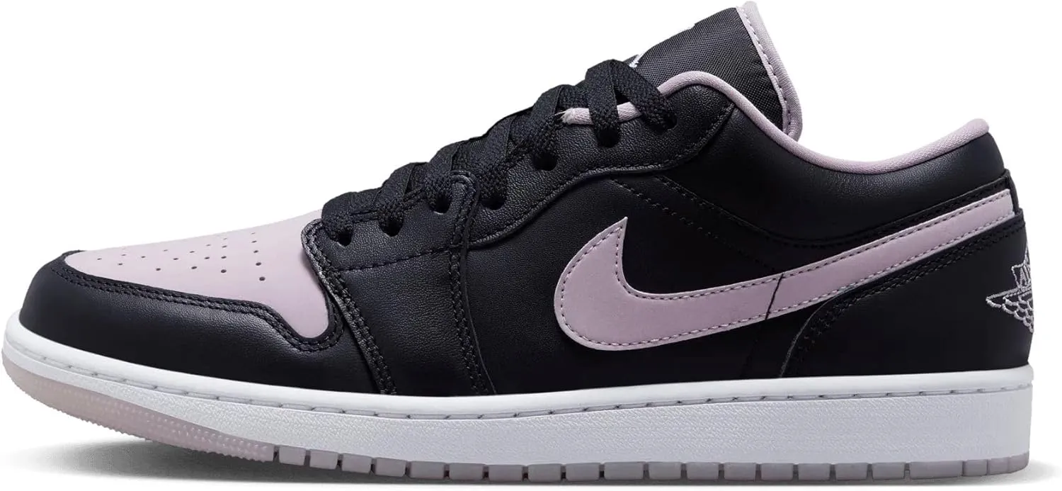 NIKE Men's Basketball Shoe