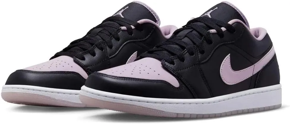 NIKE Men's Basketball Shoe