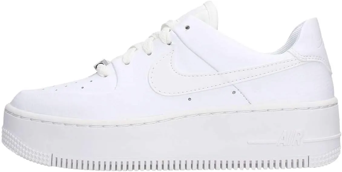 NIKE Women's Sneaker