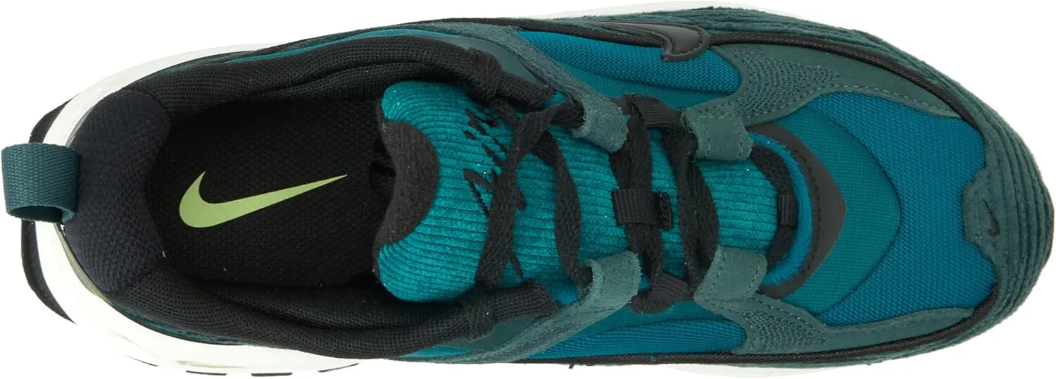 NIKE Women's Sneaker