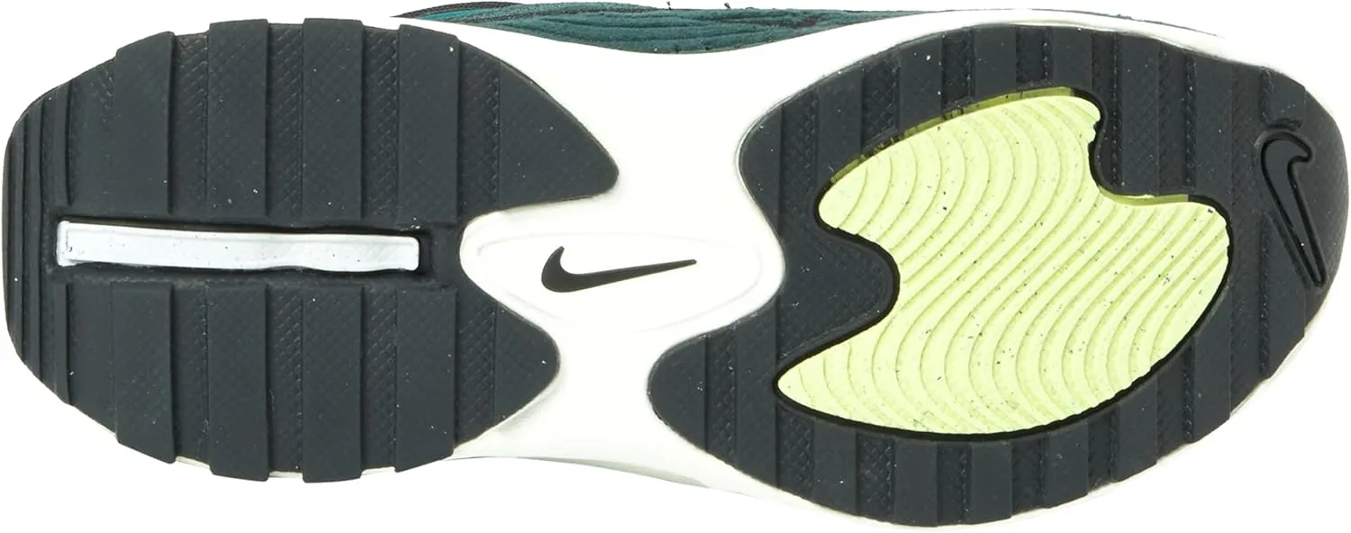 NIKE Women's Sneaker