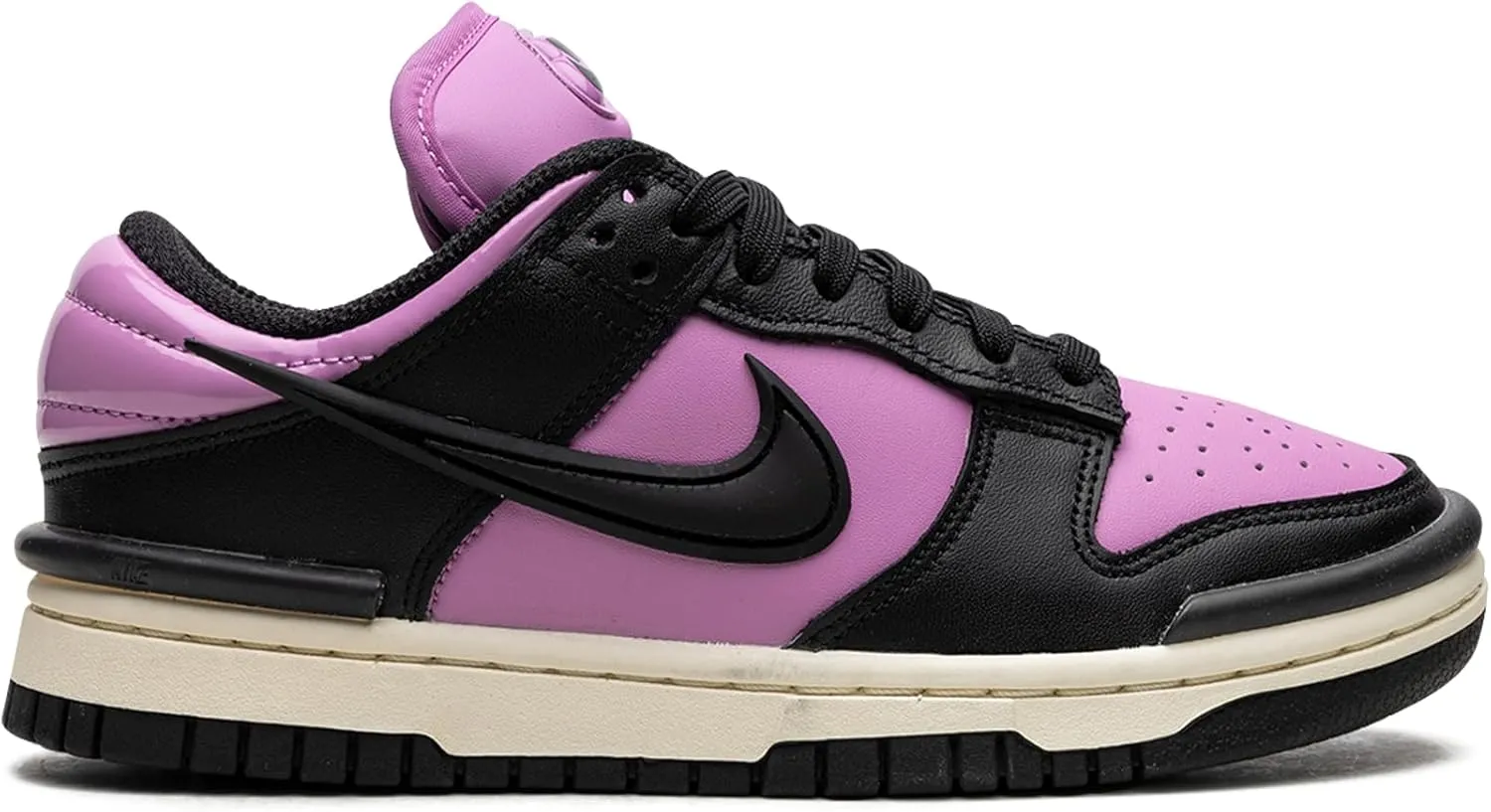 NIKE Women's Sneaker