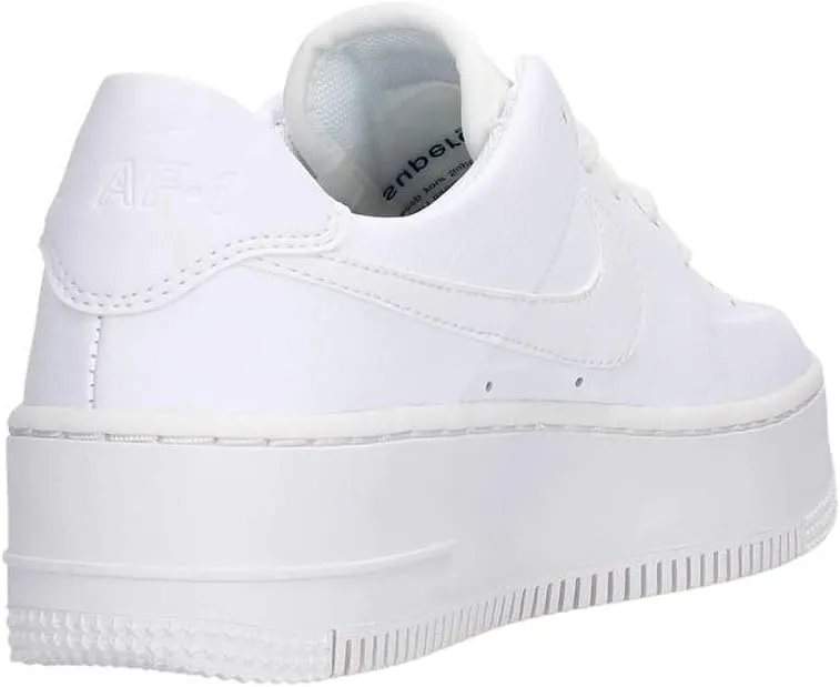 NIKE Women's Sneaker