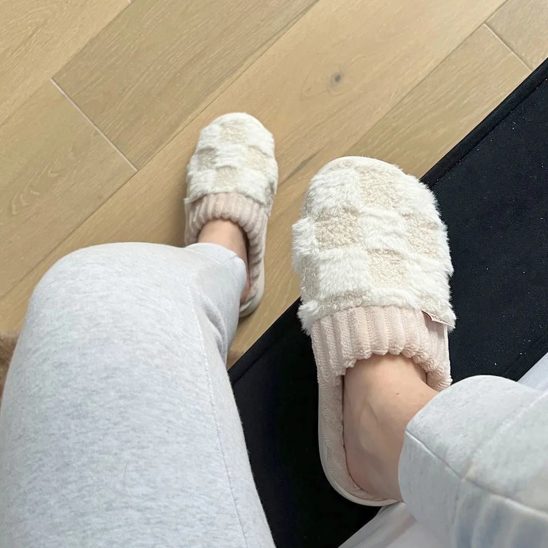 Nyla Checkered Fluffy Slippers