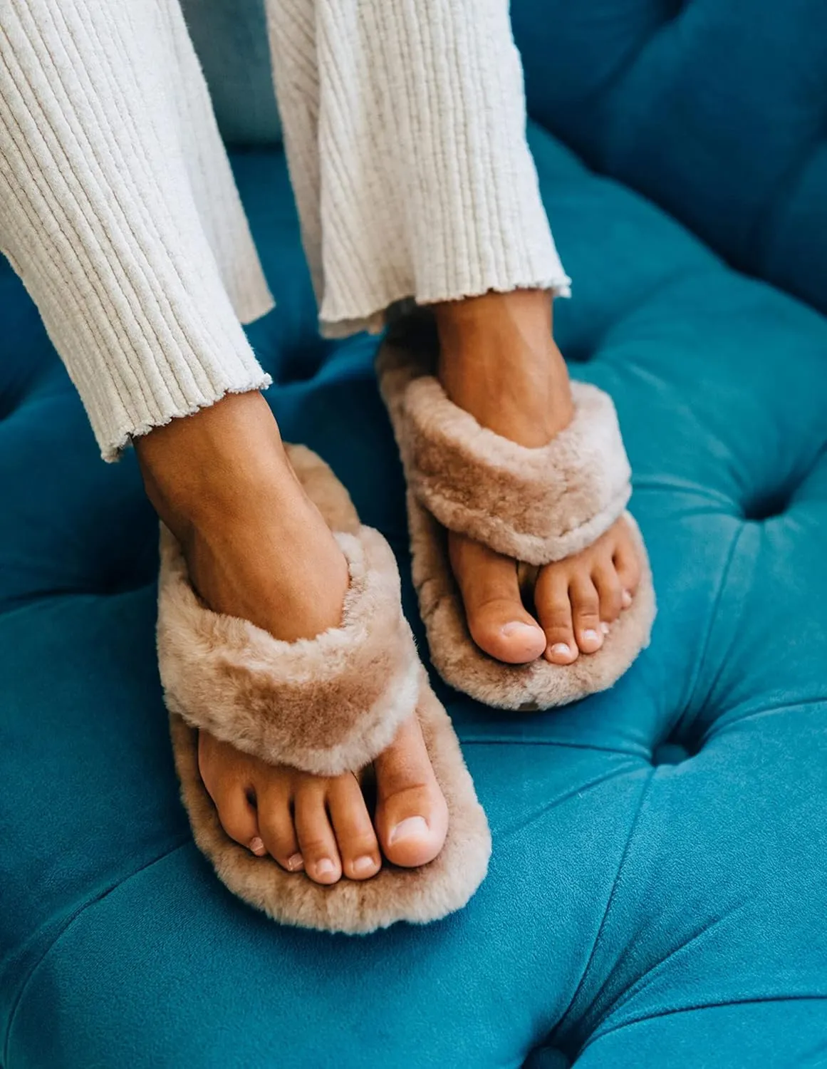 OLUKAI Kipe'a Heu Women's Sandal Slippers, Soft & Comfortable Shearling-Wrapped Straps, Durable RUbber Outsoles for All-Day Wear, Causal & Cute Everyday Style