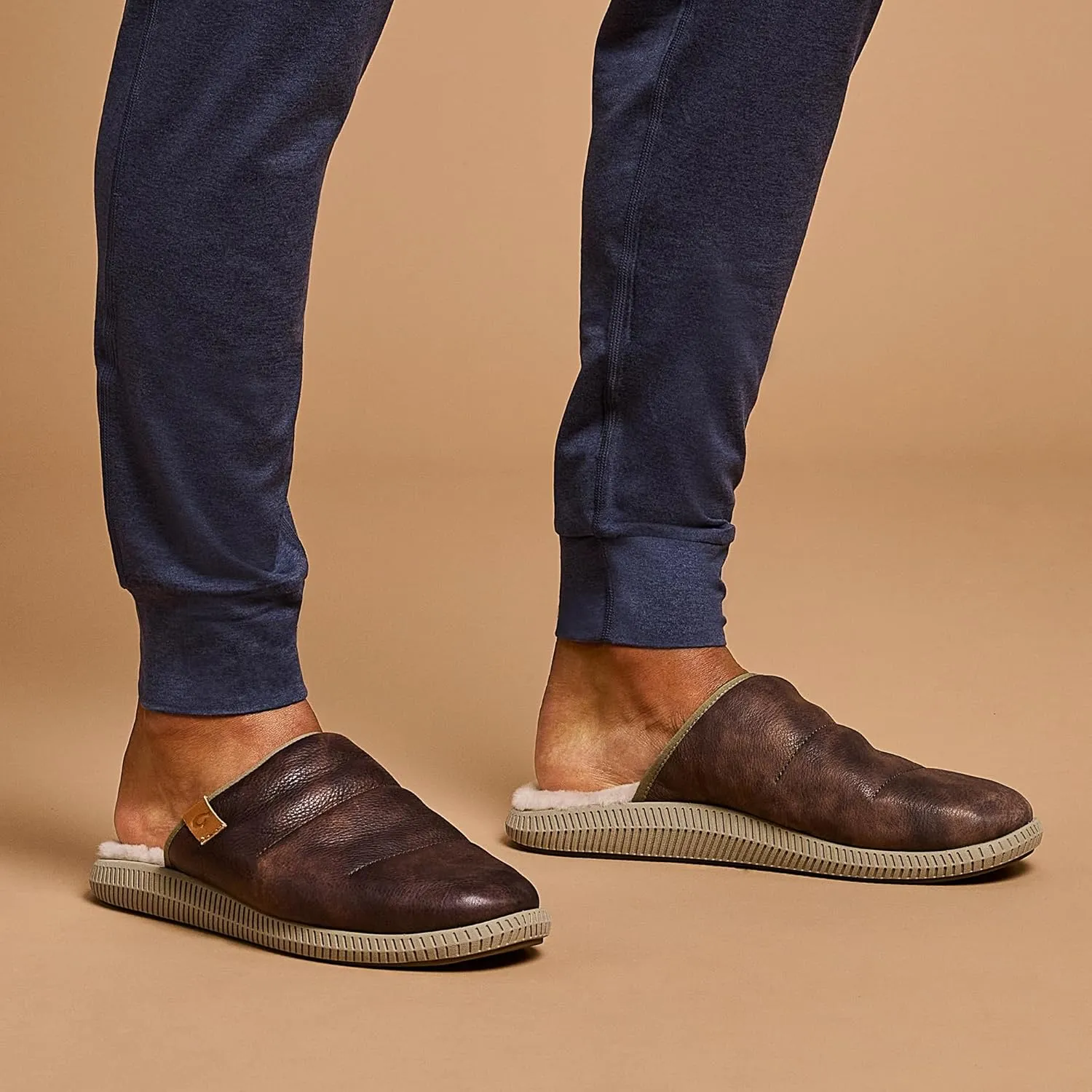 OLUKAI Mua'lli Men's Slipper, Premium Leather Slip On Shoes, Shearling Lining & Extra Warmth