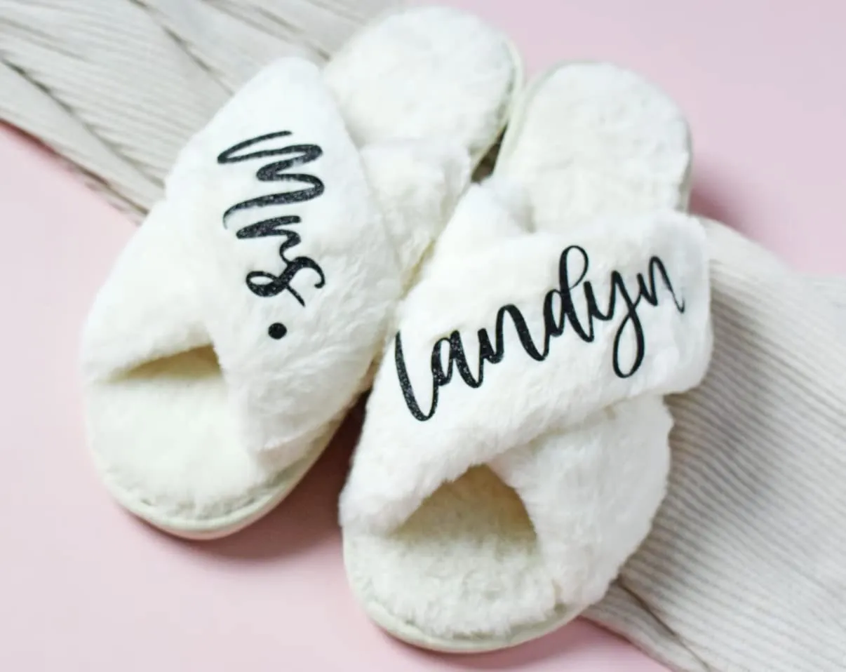 Personalized Fluffy Slippers, Bridal Slipper, Birthday Gifts for Her (M, Ivory)