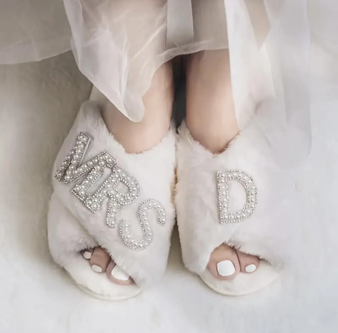 Personalized Initial Wedding Bride Slippers MRS Pearl Letter Bridal Shower Gifts for Wedding Day (Black M)