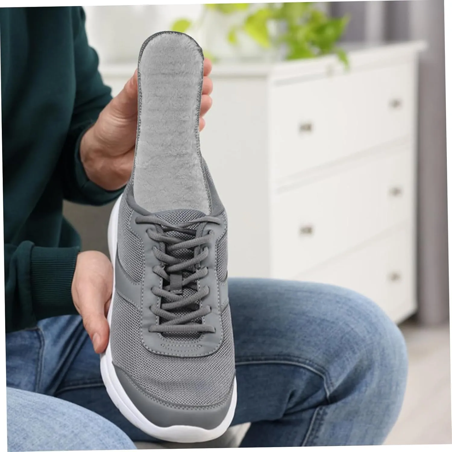 SAFIGLE Shoe Inserts for Women 4 Pairs Winter Warm Insoles Plush Thick Thermal Insulated Boot Liners for Cold Weather