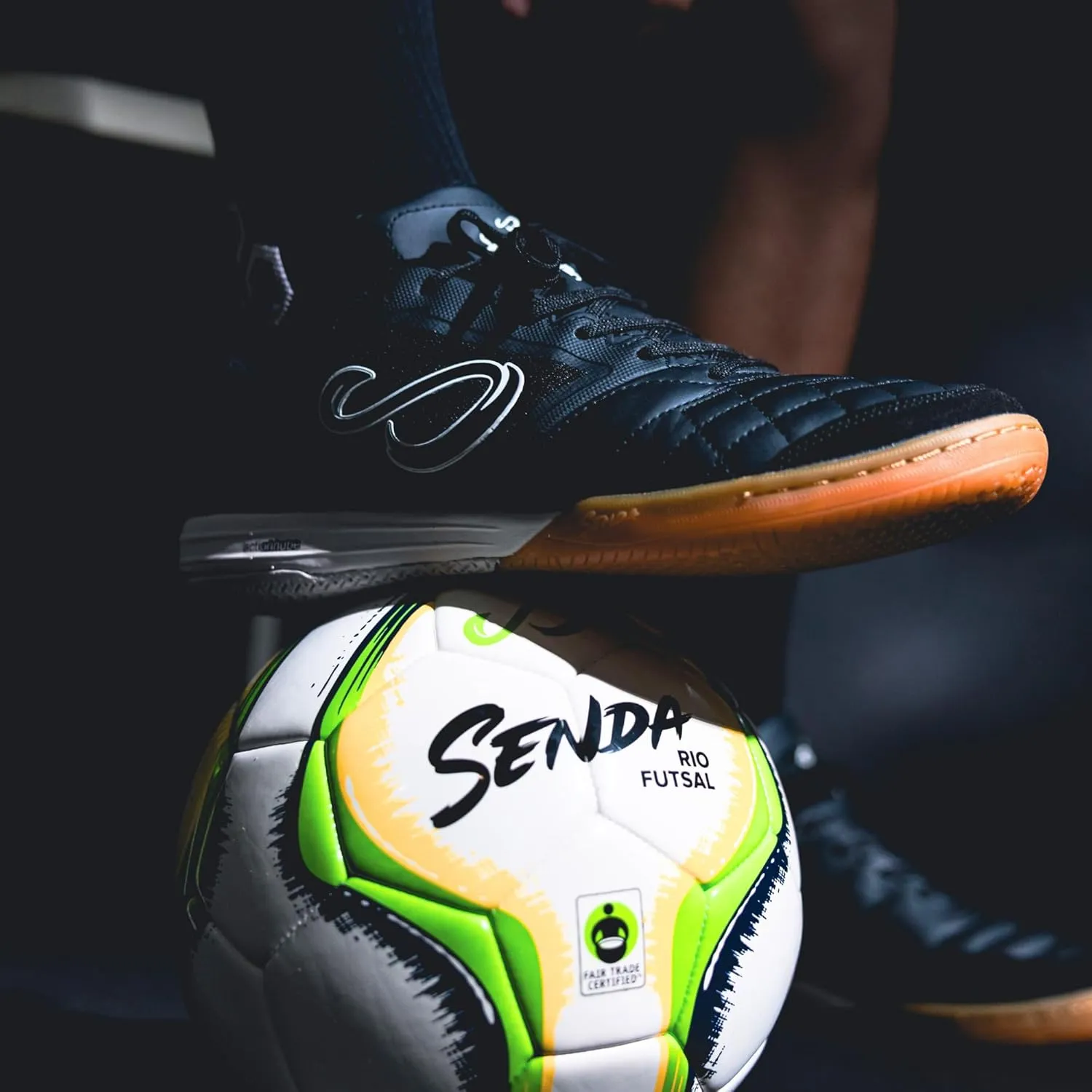 SENDA Ushuaia Club 2.0 Indoor Soccer, Court, and Futsal Shoes, Unisex, Adult and Youth Sizes