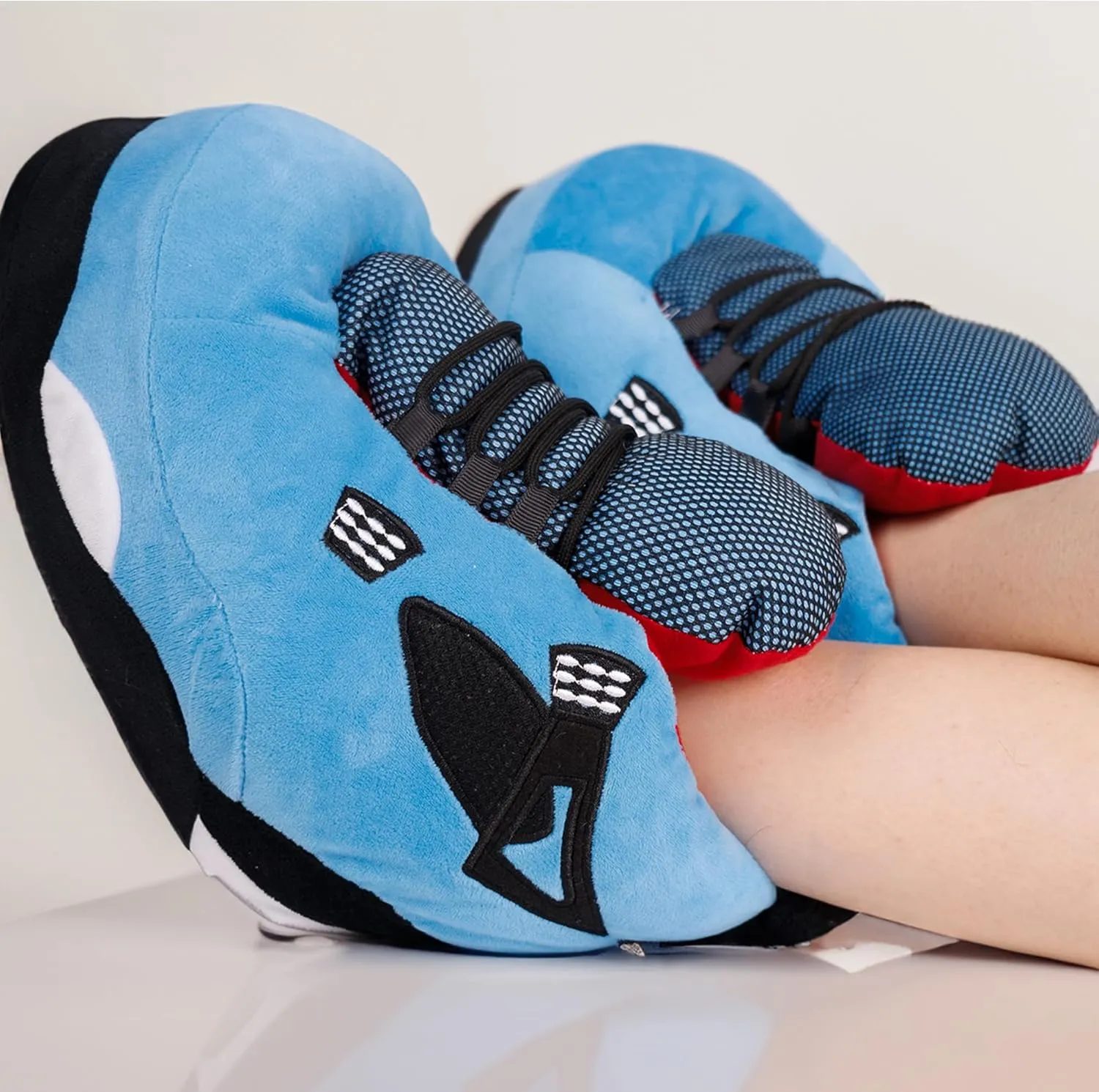 Sneaker Slippers, Trendy Plush Home Shoes Anti-Slip Soft Comfy Slides Warm Winter House Footwear One Size Fits Women Men