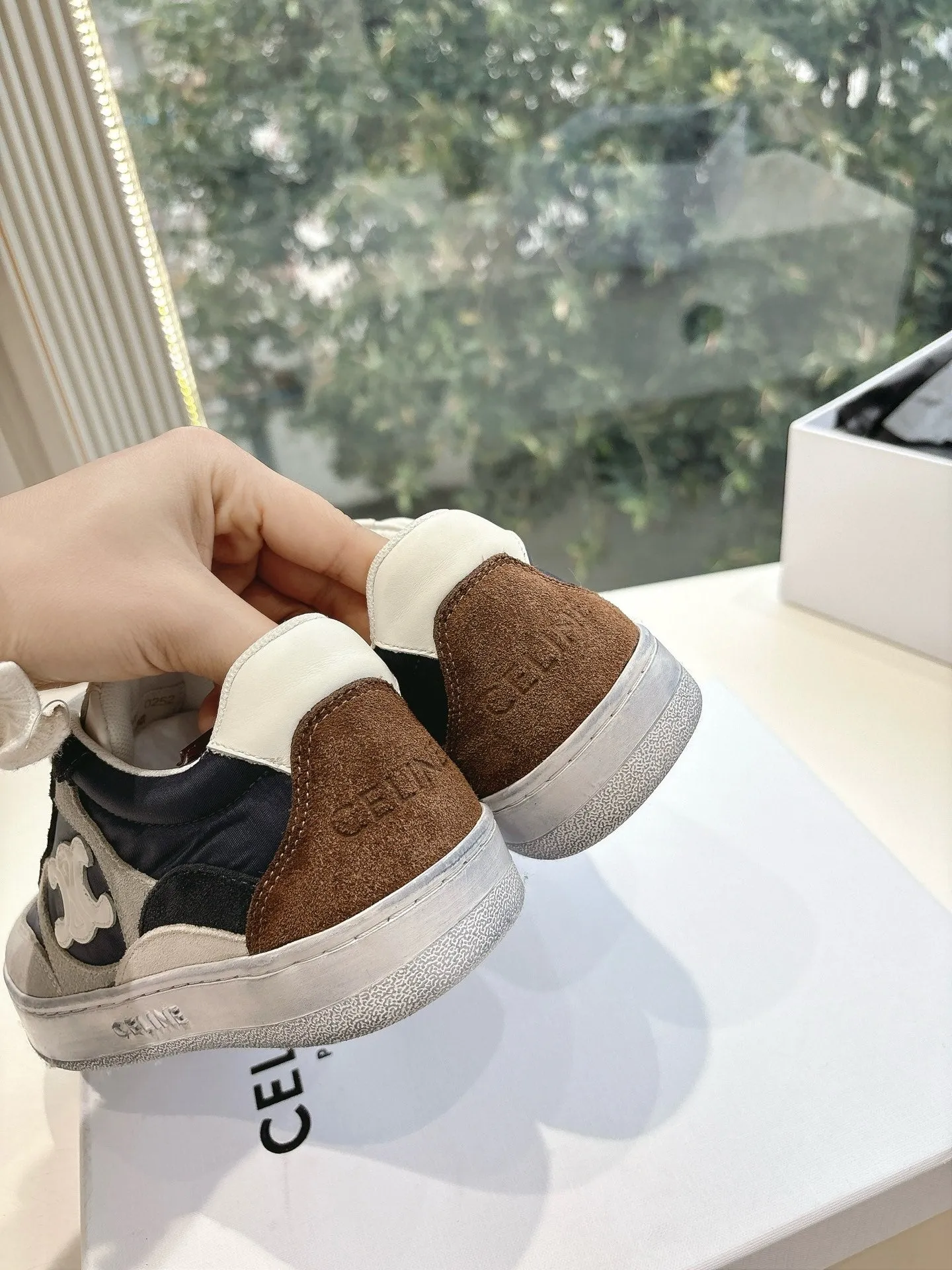 Stylish Suede Blue Celine CELINE 285895 Efficient operation Gray Sneaker