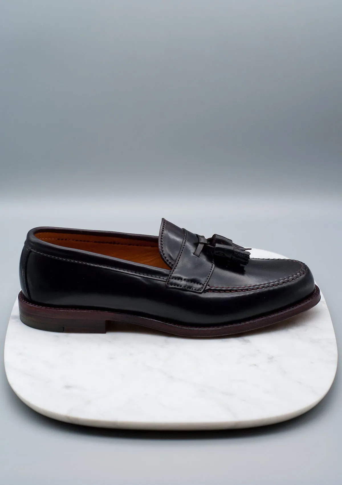 The Field's - LHS Color 8 Shell Cordovan Tassel Loafer D1224