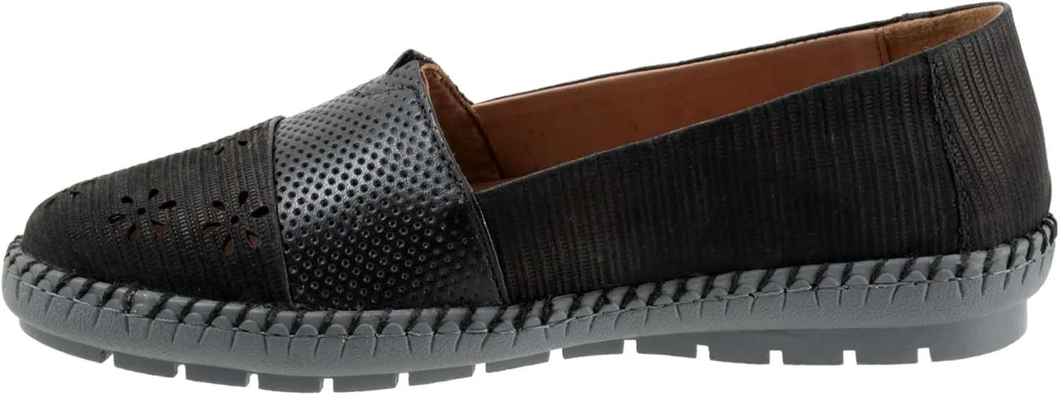 Trotters Women's Ruby Perf Loafer