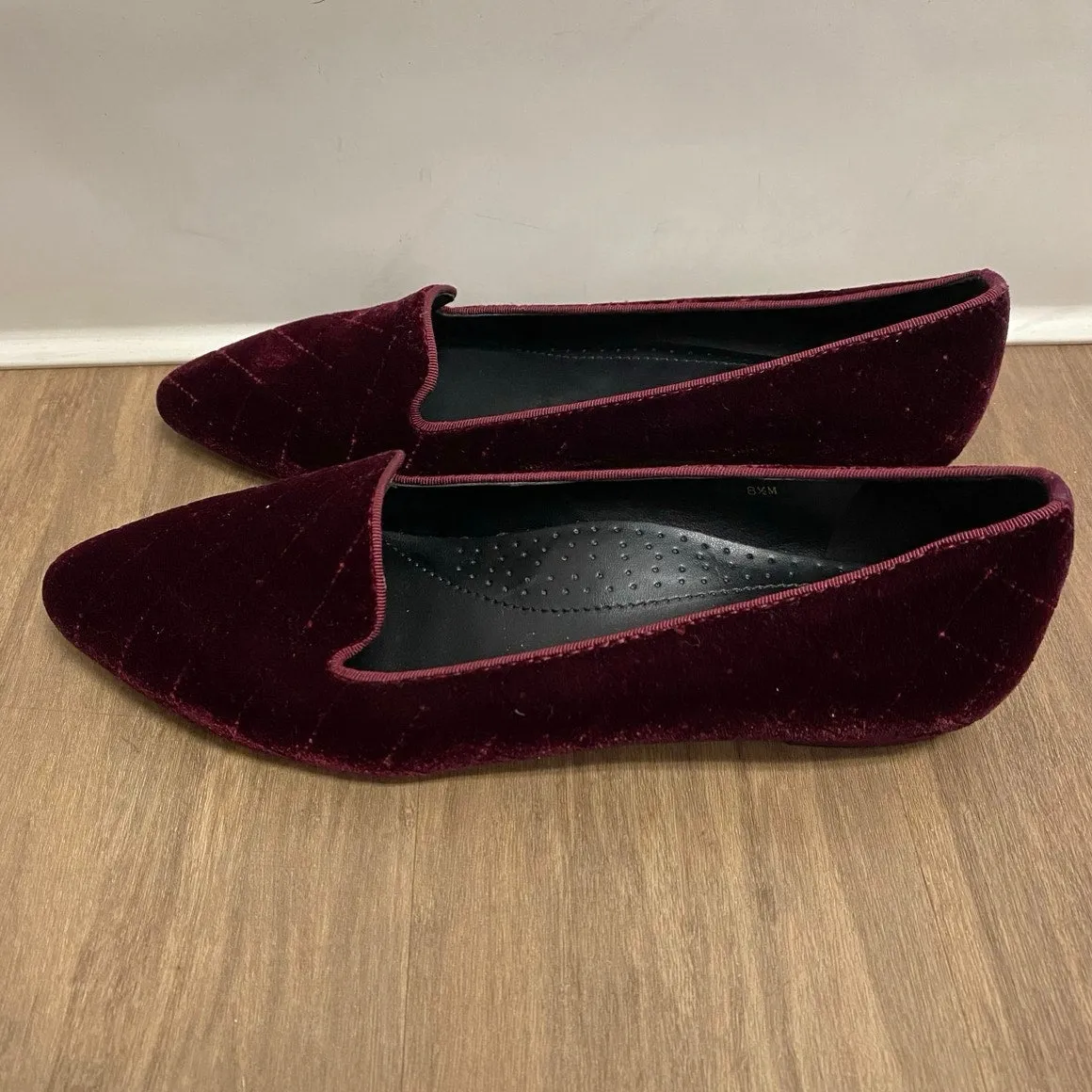 Vaneli Dark Red Loafer Sz 8.5