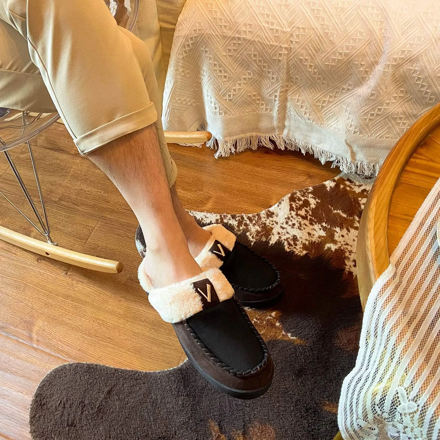 VONMAY Men's Memory Foam Fuzzy Slippers Slip On Scuff House Shoes Moccasin Faux Fur Plush Fleece Lining Indoor Outdoor Winter Warm