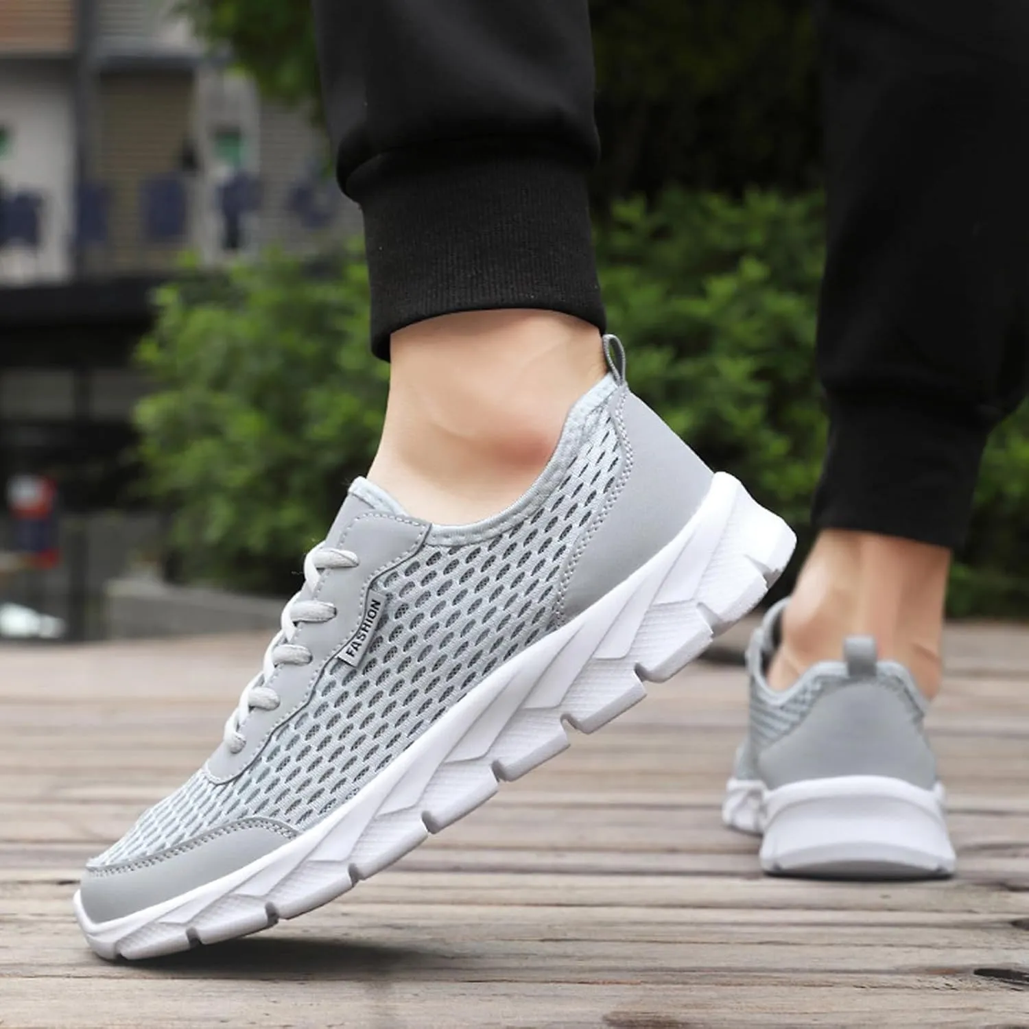 Wlaking Shoes for Men Soft Cushions Athletic Low Top Mountaineering Summer and Autumn Workout Mens Sneaker