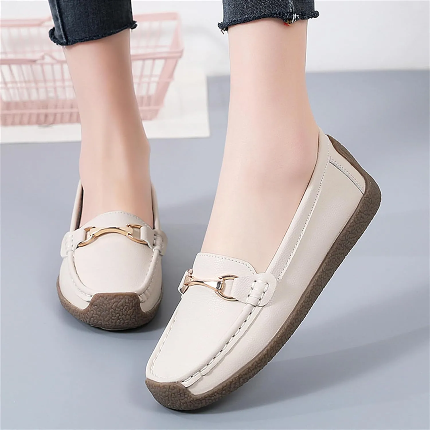 Women's Leather Loafers Slip-Ons Driving Mocs Walking Shoes Cute Business Casual Dress Shoes Work Flats for Women